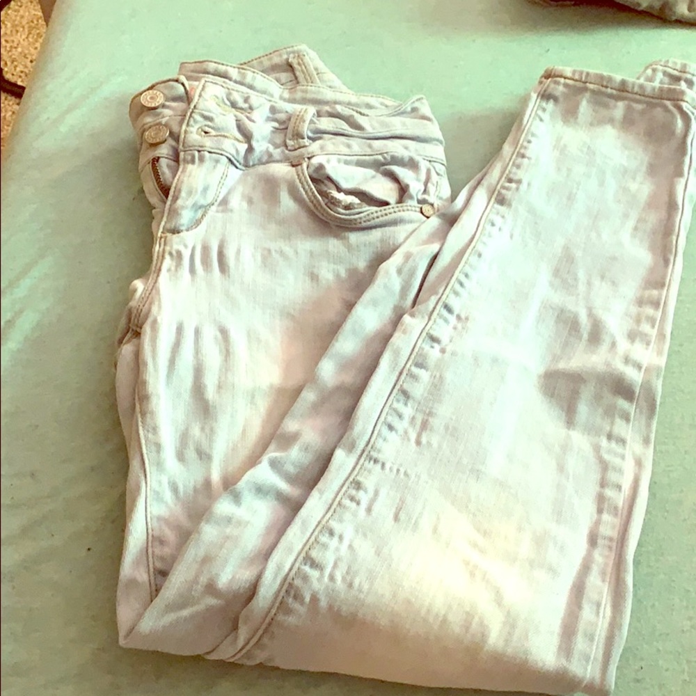 Mid-rise skinny jeans